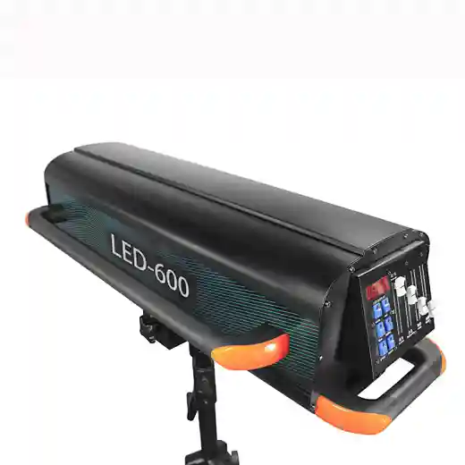 Outdoor Waterproof 600W LED Follow Spot Light DMX512 Control IP65 Rating with Stand and Flightcase